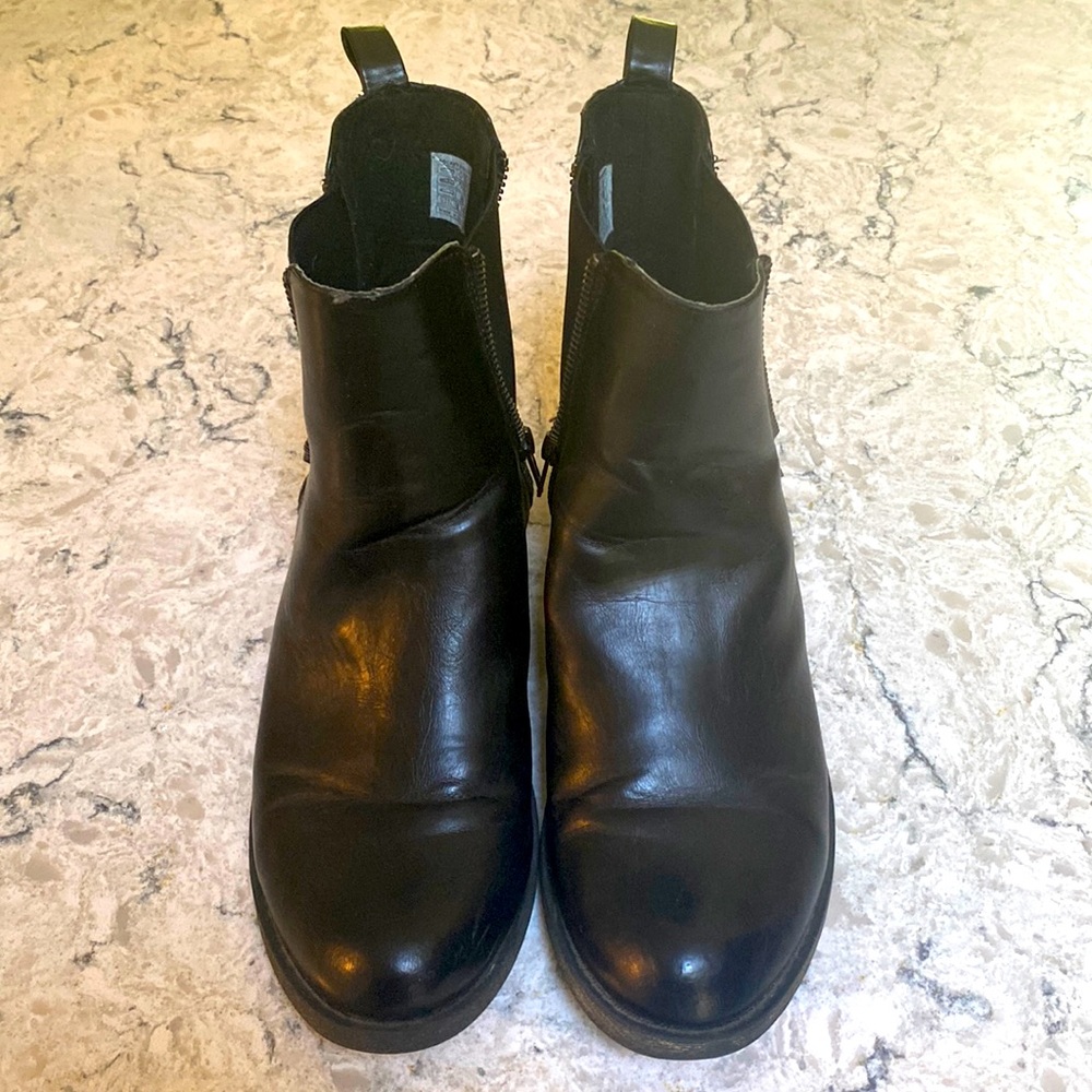 Rocket Dog black boots